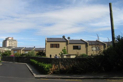 Photo of property in Greenwich Apartments, 14/3 Burton Street, Grafton, Auckland, 1010