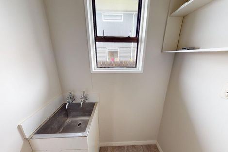 Photo of property in 16 Motuoapa Place, Kelvin Grove, Palmerston North, 4414