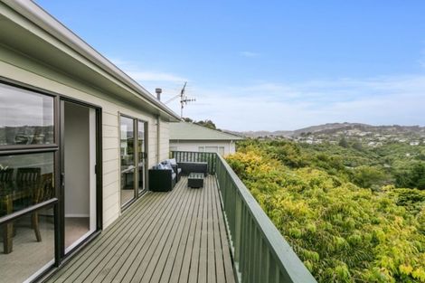 Photo of property in 31 Wisteria Grove, Maungaraki, Lower Hutt, 5010