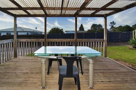 Photo of property in 2/56 Archibald Road, Kelston, Auckland, 0602