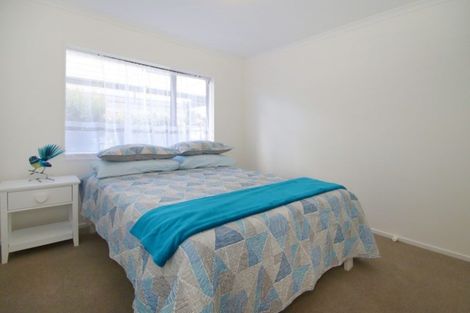 Photo of property in 8 Vintage Drive, Henderson, Auckland, 0612