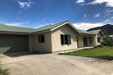 Photo of property in 10 Alexander Place, Arrowtown, 9302