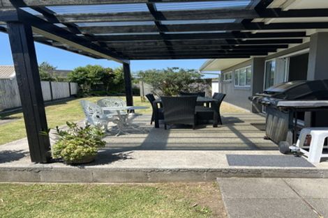 Photo of property in 19 Linklater Avenue, Bellevue, Tauranga, 3110