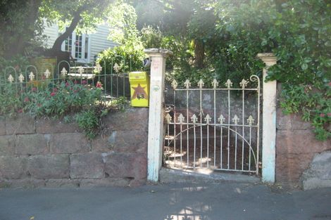 Photo of property in 43 Jacksons Road, Lyttelton, 8082