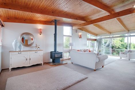 Photo of property in 50 Castor Bay Road, Castor Bay, Auckland, 0620