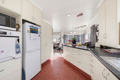 Photo of property in 66 Tukapa Street, Westown, New Plymouth, 4310