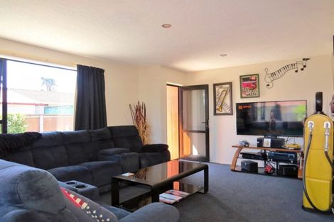 Photo of property in 2/241 Waterloo Road, Hornby, Christchurch, 8042