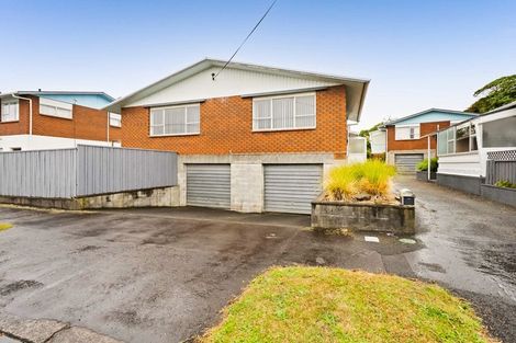 Photo of property in 3b Bideford Street, Brooklands, New Plymouth, 4310