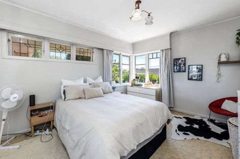 Photo of property in 30 Seabrook Avenue, New Lynn, Auckland, 0600