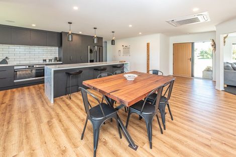 Photo of property in 600a No 2 Line, Okoia, Wanganui, 4572