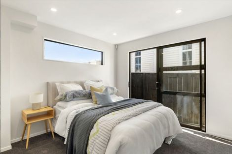 Photo of property in 2/1 Egremont Street, Belmont, Auckland, 0622