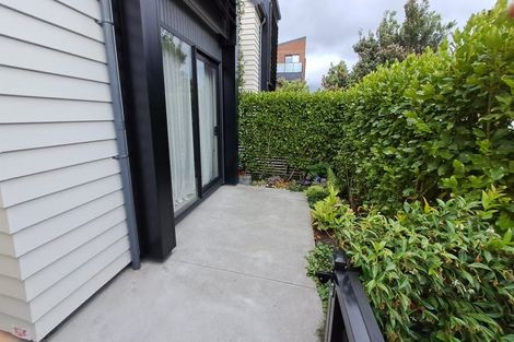 Photo of property in 7 Glidepath Road, Hobsonville, Auckland, 0616