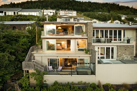 Photo of property in 55e Kent Street, Queenstown, 9300