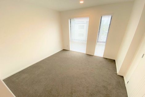 Photo of property in 7 Waru Lane, Te Atatu Peninsula, Auckland, 0610