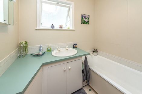 Photo of property in 12 Lindsey Crescent, Springvale, Whanganui, 4501