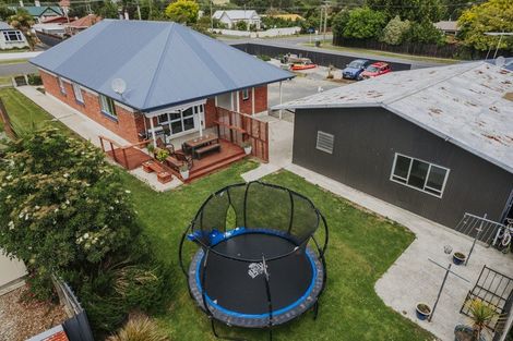 Photo of property in 18 Johnson Street, Milton, 9220