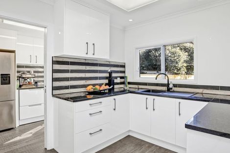 Photo of property in 221 Matai Road, Raumati Beach, Paraparaumu, 5032