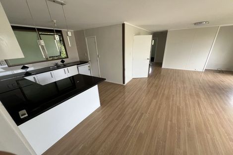 Photo of property in 16 Chrisarda Place, Red Hill, Papakura, 2110