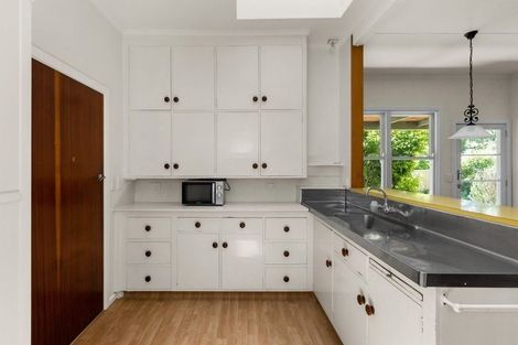 Photo of property in 7 Plassey Street, Havelock North, 4130