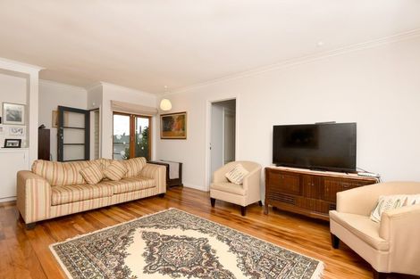 Photo of property in 628 Pakura Street, Te Awamutu, 3800