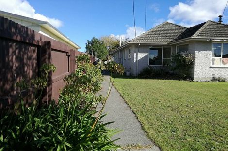 Photo of property in 19 Wimborne Crescent, Aranui, Christchurch, 8061