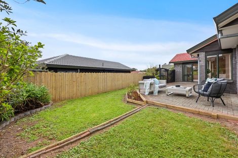 Photo of property in 76 Burswood Drive, Burswood, Auckland, 2013