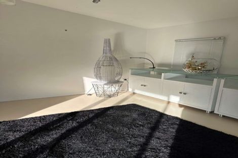 Photo of property in 15 Chamberlain Road, Karori, Wellington, 6012