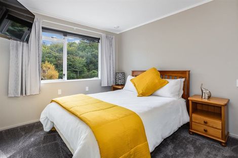 Photo of property in 63 The Drive, Tawa, Wellington, 5028