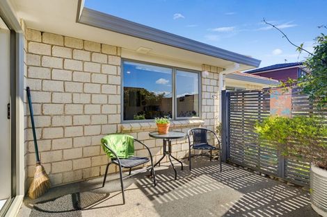 Photo of property in 76 Hillcrest Road North, Raumati Beach, Paraparaumu, 5032