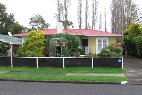 Photo of property in 10 Pandora Place, Pakuranga, Auckland, 2010