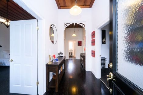 Photo of property in 11 Limbrick Street, Terrace End, Palmerston North, 4410