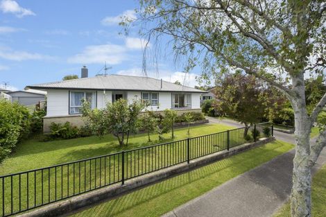 Photo of property in 50 Robinson Crescent, Tamatea, Napier, 4112