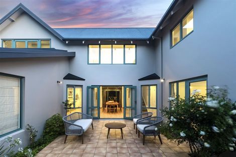 Photo of property in 16 Ngahere Street, Fendalton, Christchurch, 8041