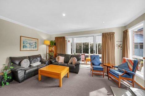 Photo of property in 32 Coniston Avenue, Ilam, Christchurch, 8041