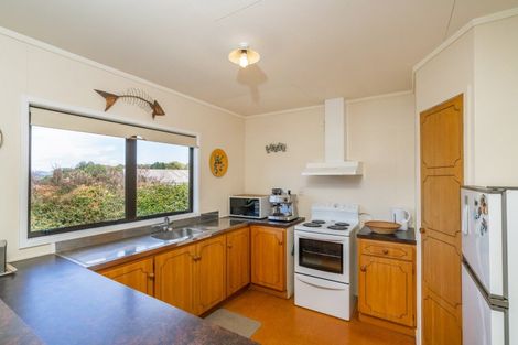 Photo of property in 36 Centennial Drive, Whitianga, 3510