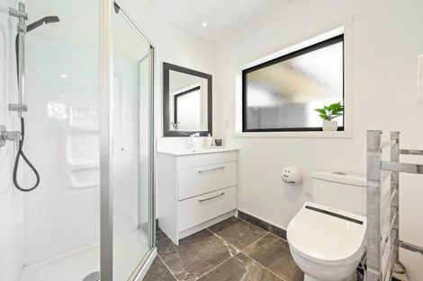 Photo of property in 4 Shankill Place, East Tamaki, Auckland, 2013