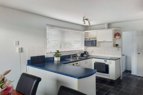 Photo of property in 58 Denise Crescent, Hornby, Christchurch, 8042