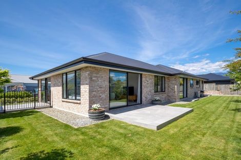 Photo of property in 14 Thomas Way, Brightwater, 7022