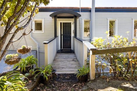 Photo of property in 577 Queen Charlotte Drive, Havelock, Picton, 7281