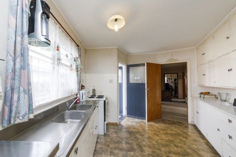 Photo of property in 77 Highbury Avenue, Highbury, Palmerston North, 4412