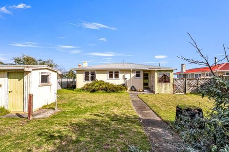 Photo of property in 112 Matai Street, Castlecliff, Whanganui, 4501