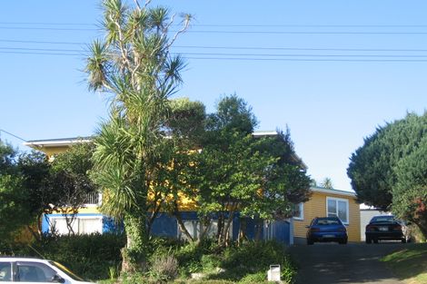 Photo of property in 22 Fantame Street, Cannons Creek, Porirua, 5024