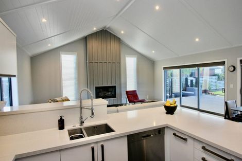 Photo of property in 4 Roseberry Place, Whitianga, 3510