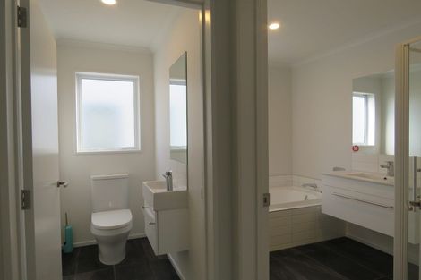 Photo of property in 11 George West Square West, Wigram, Christchurch, 8025