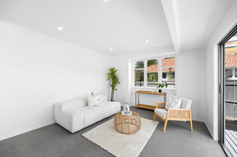 Photo of property in 10 Holland Road, Fairfield, Hamilton, 3214