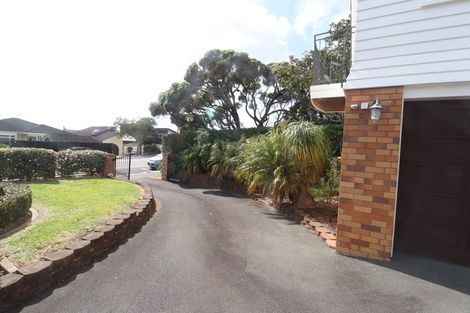 Photo of property in 104 Kitchener Road, Milford, Auckland, 0620