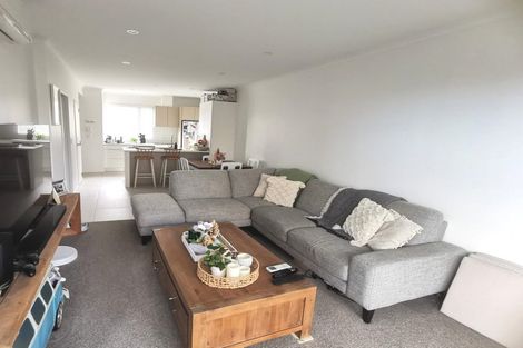 Photo of property in 12b Titoki Street, Te Atatu Peninsula, Auckland, 0610