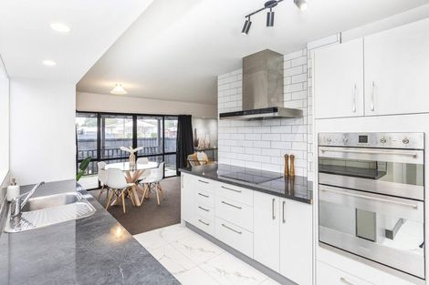 Photo of property in 10 Inca Place, Redwood, Christchurch, 8051