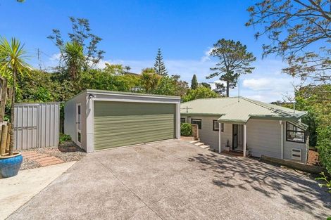 Photo of property in 1/103 Carlisle Road, Torbay, Auckland, 0632