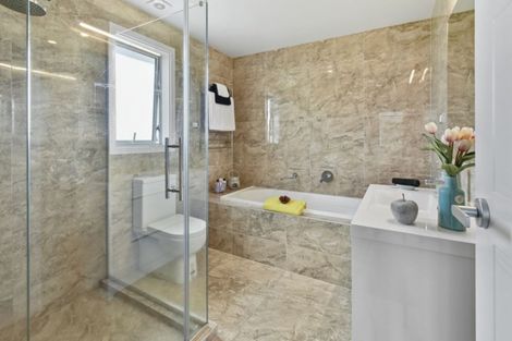 Photo of property in 18 Edgewater Drive, Karaka, Papakura, 2113